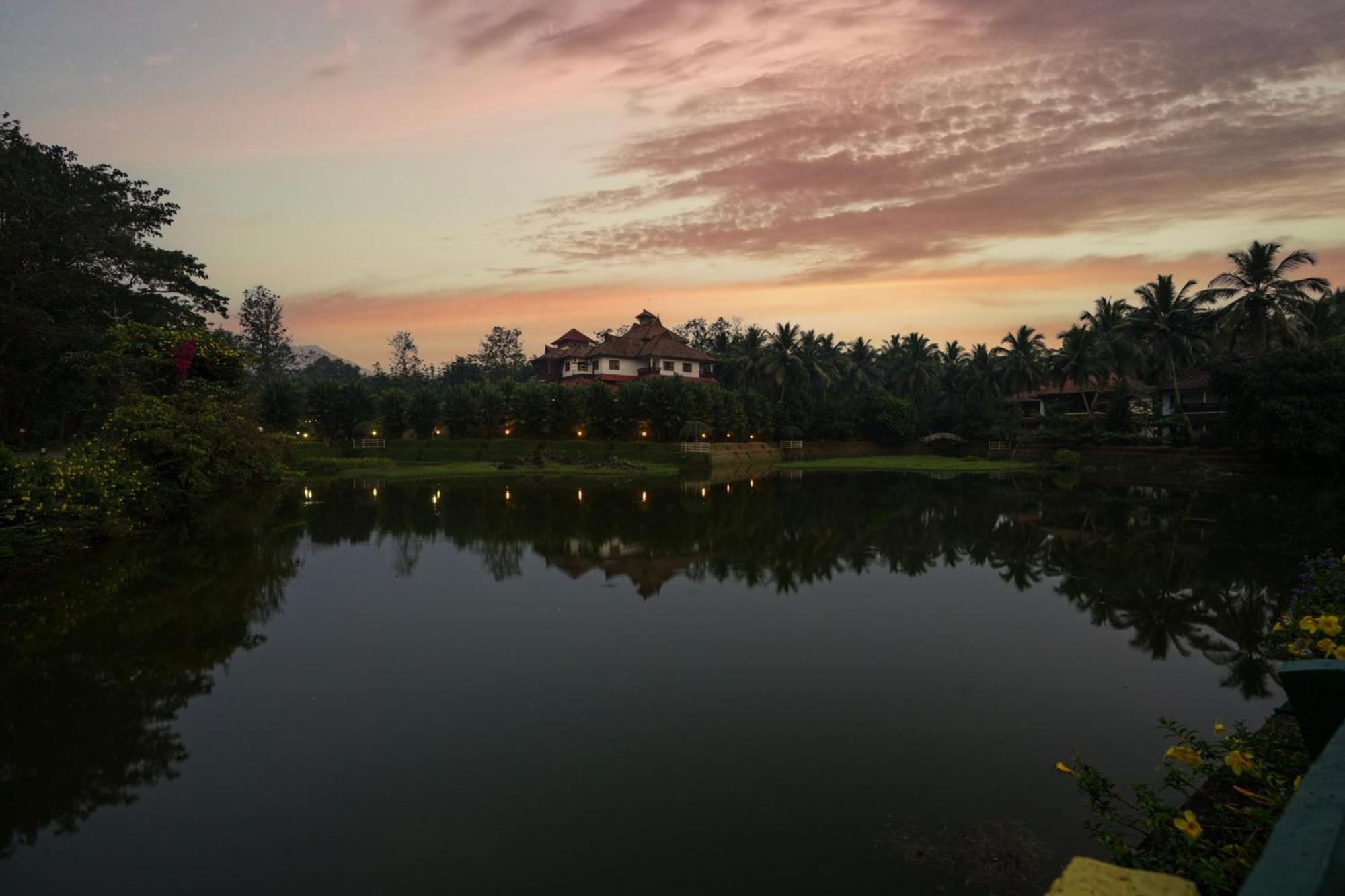 Palette Resorts- Tapovan Green County Thattakad Экстерьер фото